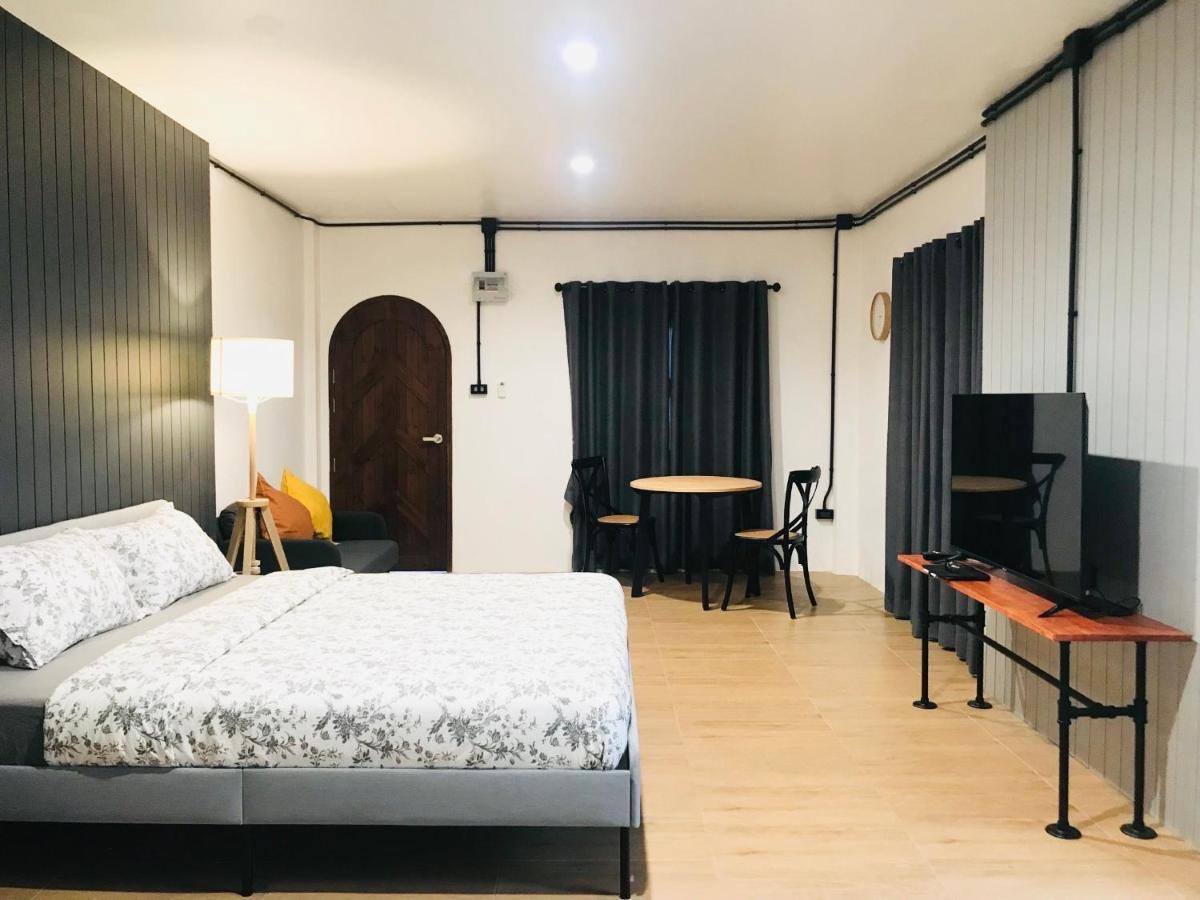 Sleep Sleep Suanphak Hotell Bangkok Exteriör bild