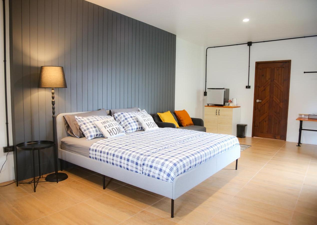 Sleep Sleep Suanphak Hotell Bangkok Exteriör bild